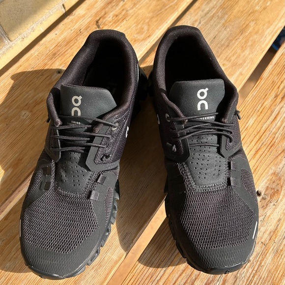 Brand new. Cloud 5, size 7.5, black. Bought September 14, 2024. Worn once. - Picture 2 of 6